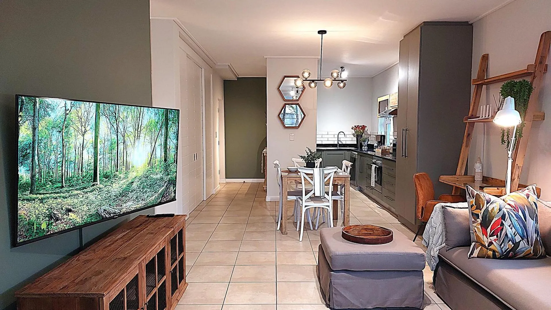 דירות פורט אליזבת' Brizzy'S Garden Luxe Retreat Great Location!